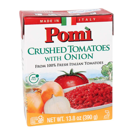 Front of Pomi Crushed Tomatoes with Onion, 390g
